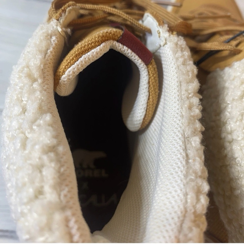 Sorel Women's Tan and Cream Winter Boots - Picture 8 of 10
